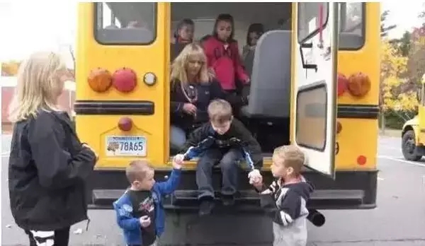 美国校车为何那么安全（图文教程）,美国校车为何那么安全,图文,第1张