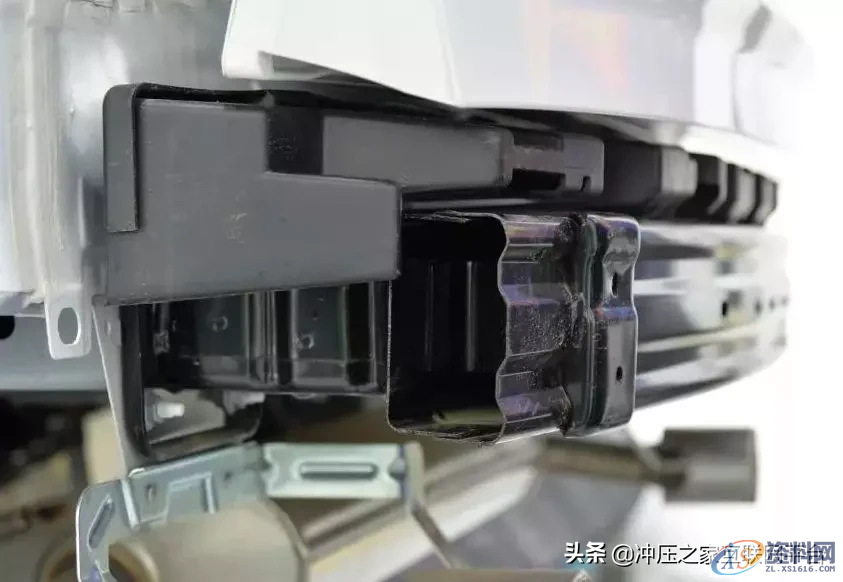 汽车防撞梁冲压工艺分析,汽车防撞梁冲压工艺分析,冲压,制件,第1张