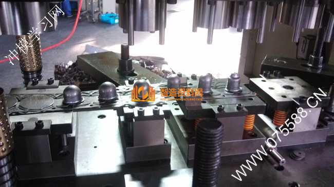 日本马达壳连续拉伸模具+旋切结构图,NeadPay,模具,结构,拉伸,结构图,日本,第3张