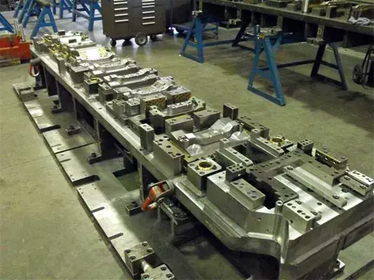 冲压五金模具设计的经验分享及未来发展方向简述,冲压模具的经验分享及未来发展方向简述,模具设计,冲压,第9张